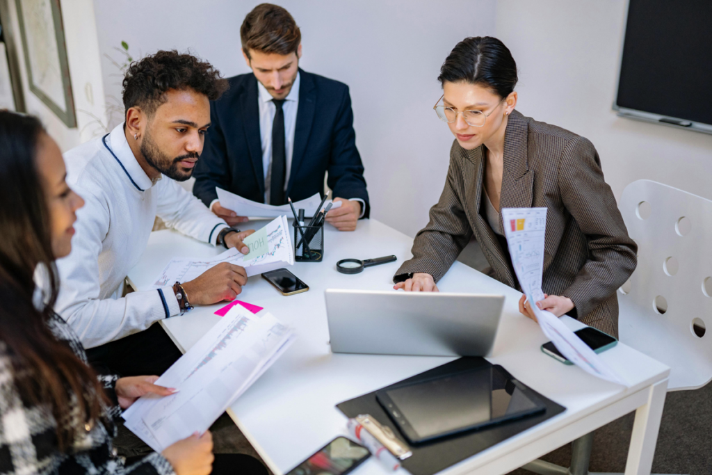 white-internet-consulting-2